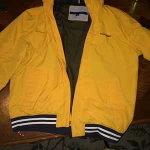 Tommy Hilfiger Raincoat, the price is negotiable,